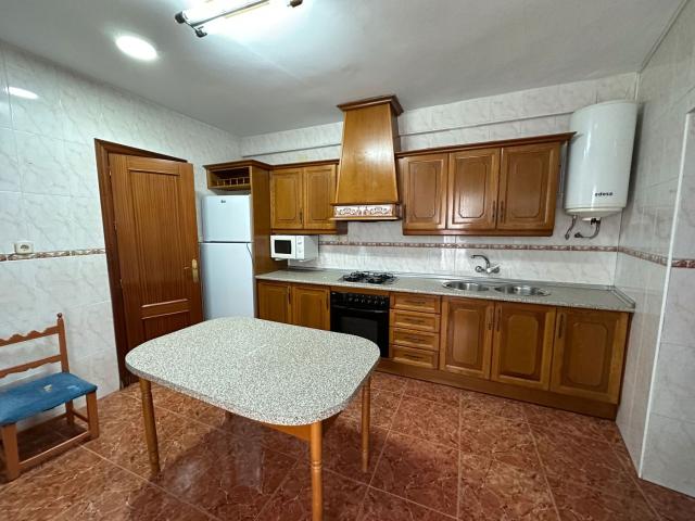 Casa en venta en Sabiote, Andalucía