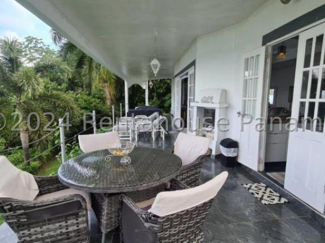 Casa en Venta en saboga Panamá 235 m2. 4 hab
