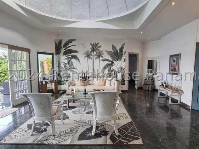 Casa en Venta en saboga Panamá 235 m2. 4 hab