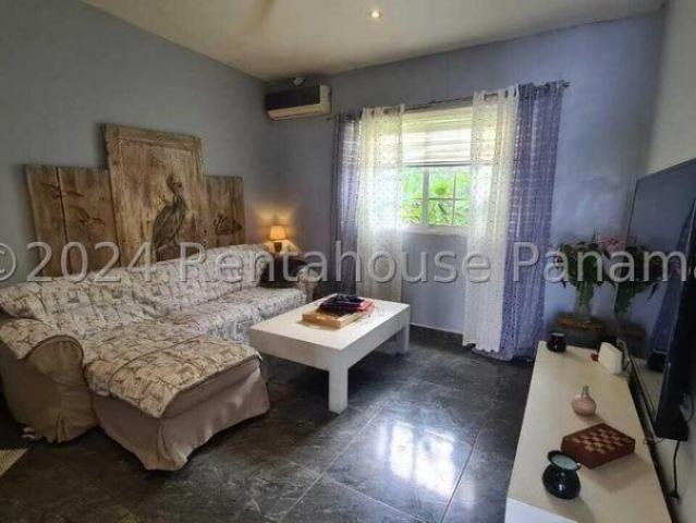 Casa en Venta en saboga Panamá 235 m2. 4 hab