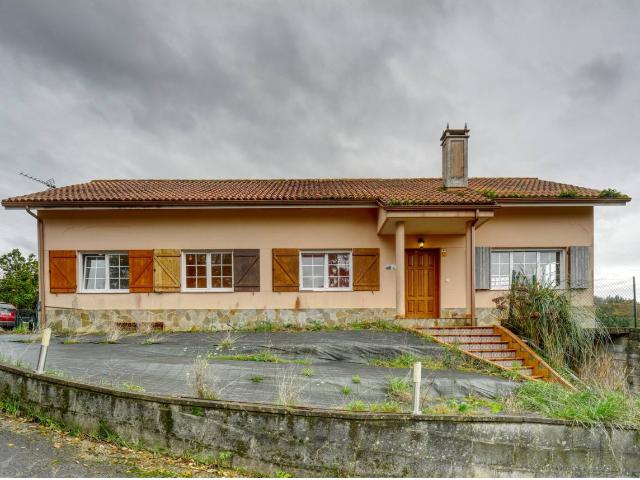 Casa en venta en Osedo, A Coruña