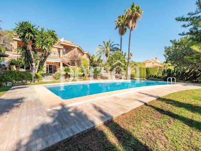 Casa en venta en el Salt, el Camp de Morvedre