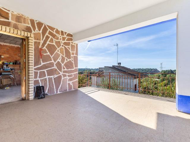 Casa en venta en el Salt, el Camp de Morvedre