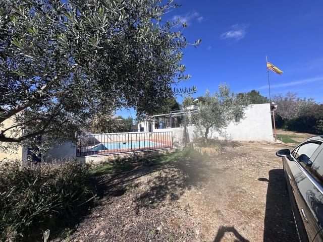 Casa en venta en el Salt, el Camp de Morvedre