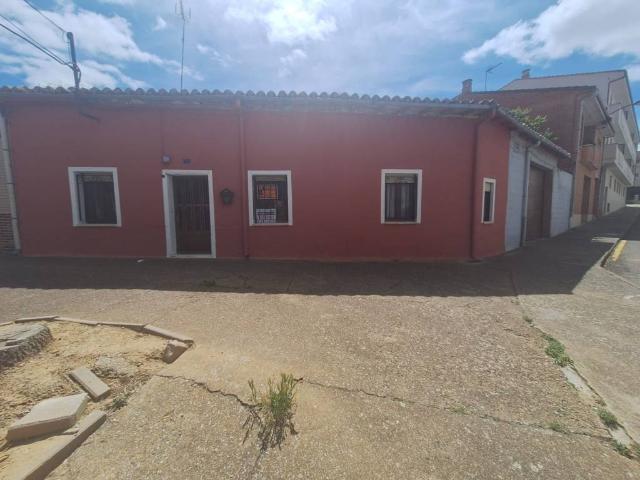 Casa en venta en Sahagún