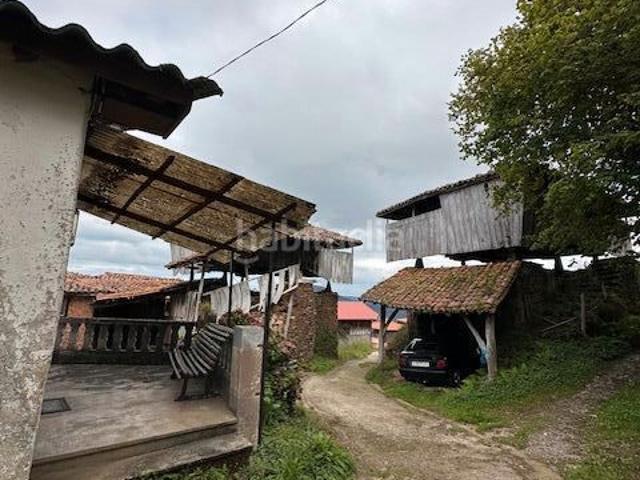 Casa en venta en Samartín, Salas
