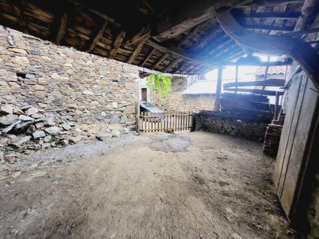 Casa en venta en Samartín, Salas