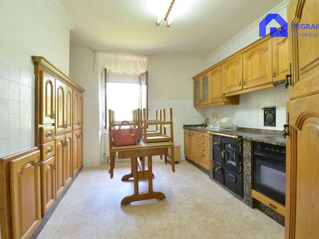 Casa en venta en Samartín, Salas