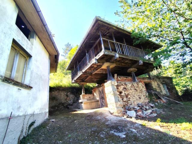 Casa en venta en Samartín, Salas