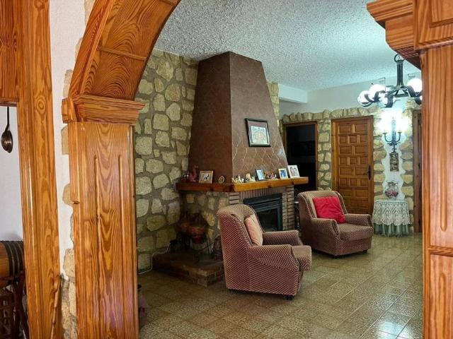 Casa en venta en l'Alt Vinalopó / El Alto Vinalopó, Valencia
