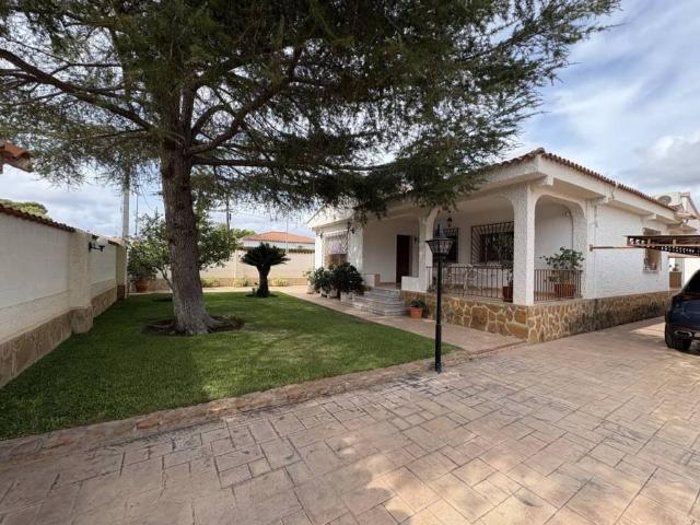 Casa en venta en el Camp de Túria, Valencia