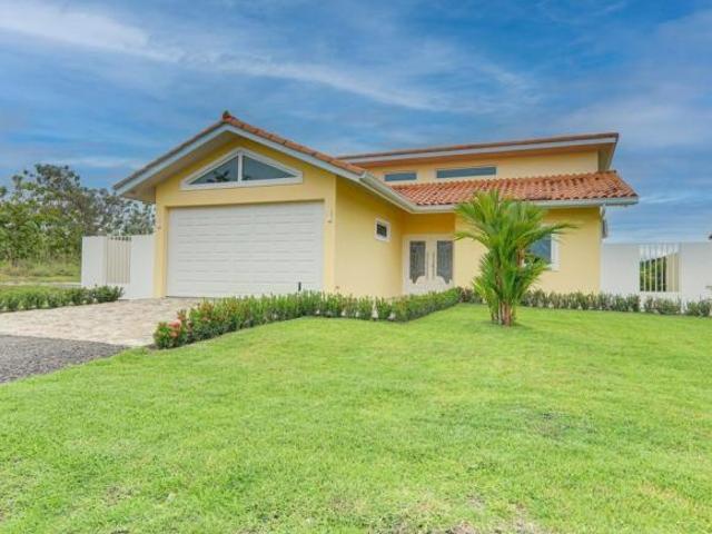 Casa en Venta en San Carlos, Panamá