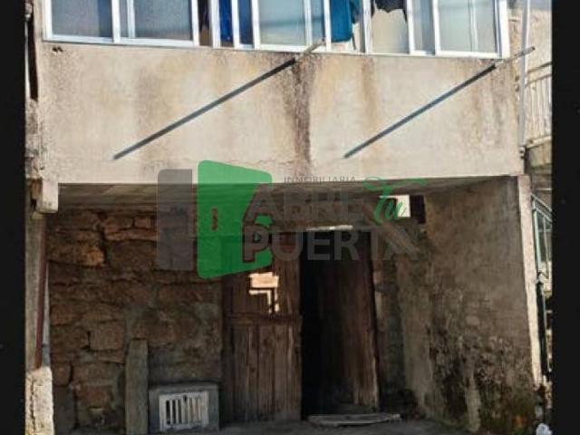 Casa en venta en Ourense, Galicia