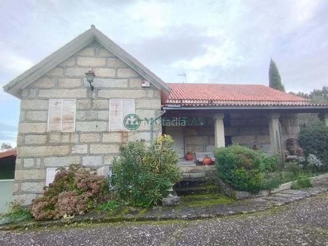 Casa en venta en San Cibrao das Viñas, Ourense