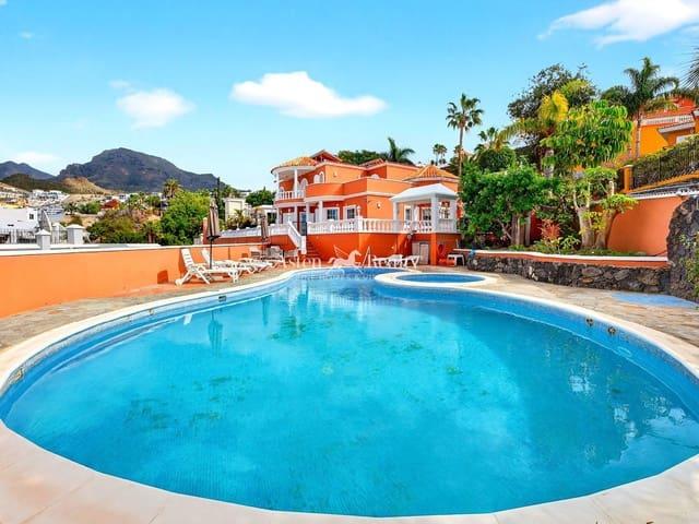 Chalet en venta en San Eugenio Alto, Adeje