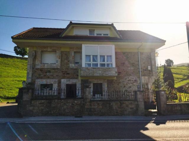 Casa en venta en Rivero, San Felices De Buelna