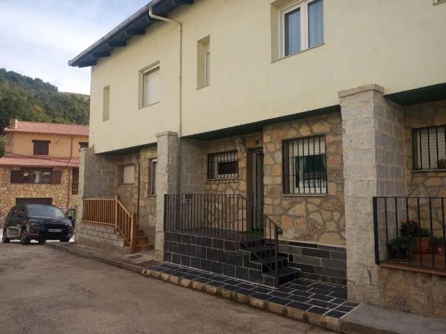 Casa en venta en San Juan De Gredos, Navacepeda de Tormes