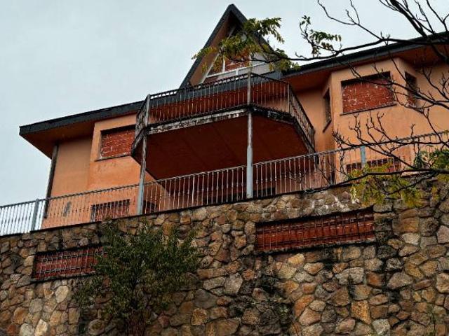 Casa en venta en San Lorenzo De El Escorial, Madrid