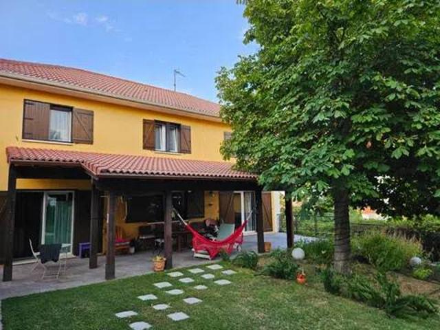 Casa en venta en San Lorenzo De El Escorial, Madrid