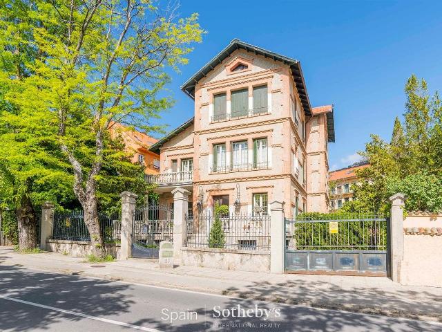 Casa en venta en San Lorenzo De El Escorial, Madrid