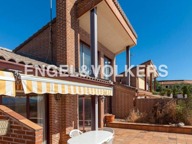 Casa en venta en San Lorenzo De El Escorial, Madrid