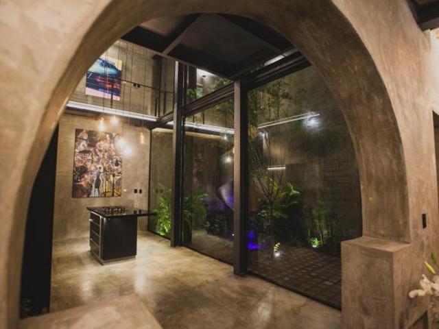 CASA EN VENTA REMODELADA EN EL CENTRO