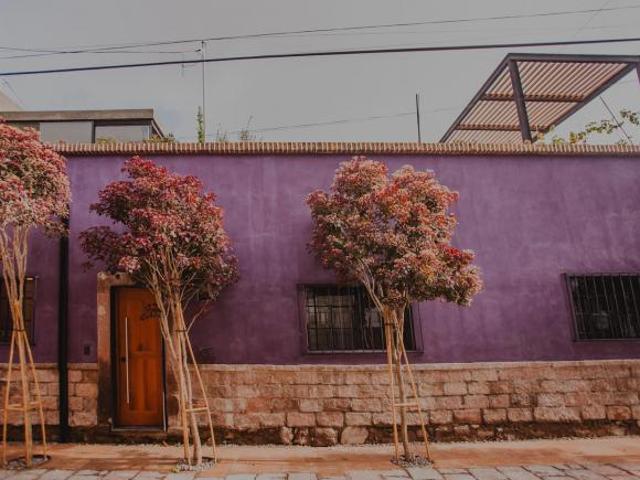 CASA EN VENTA REMODELADA EN EL CENTRO