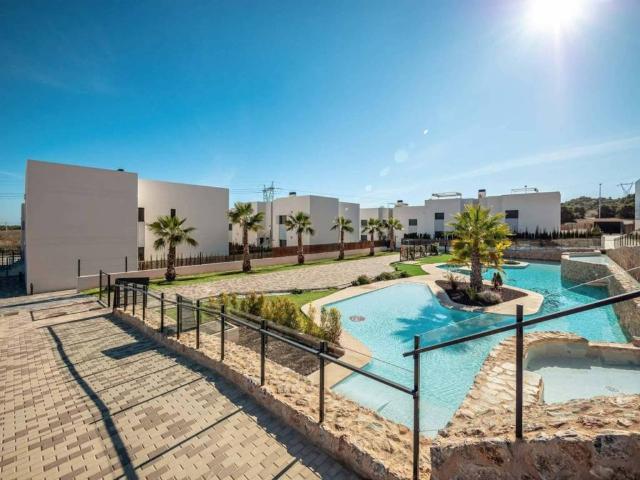 Casa en venta en San Miguel De Salinas, Las Escalericas