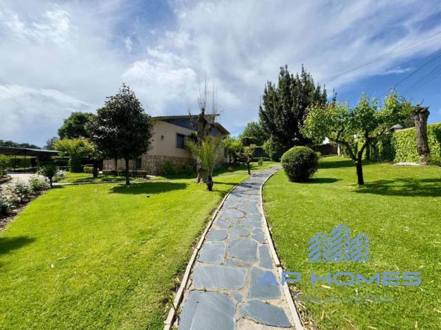 Casa en venta en San Román De Los Montes