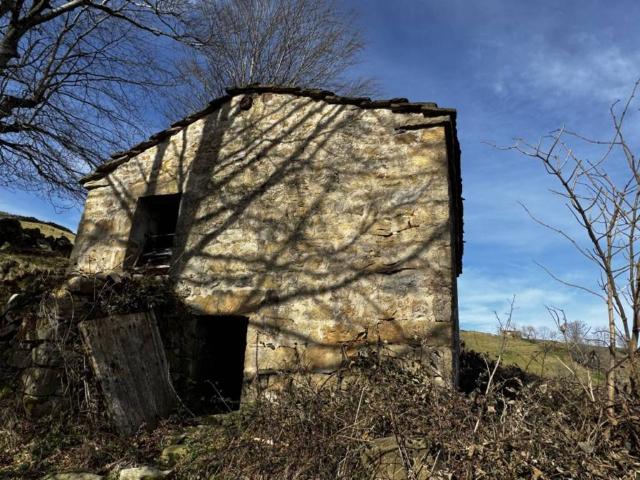 Casa en venta en San Roque De Riomiera, Cantabria