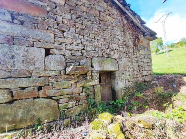 Casa en venta en San Roque De Riomiera, Cantabria