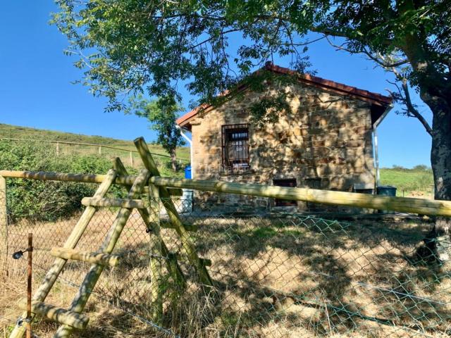 Casa en venta en San Roque De Riomiera, Cantabria