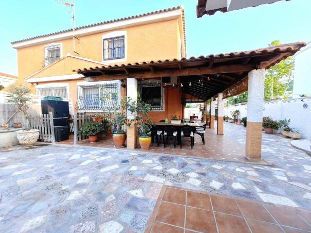 Casa en venta en San Vicente Del Raspeig