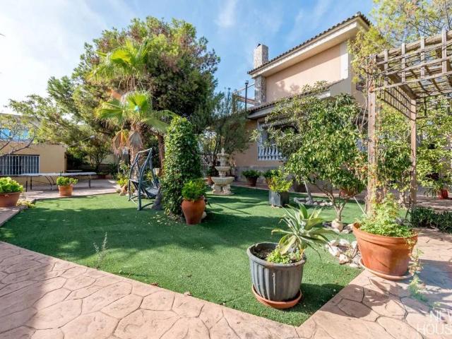 Casa en venta en San Vicente Del Raspeig