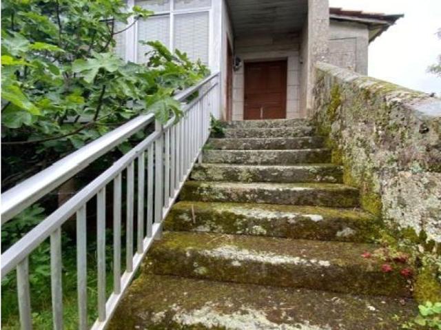 Casa en venta en Amoeiro, Ourense