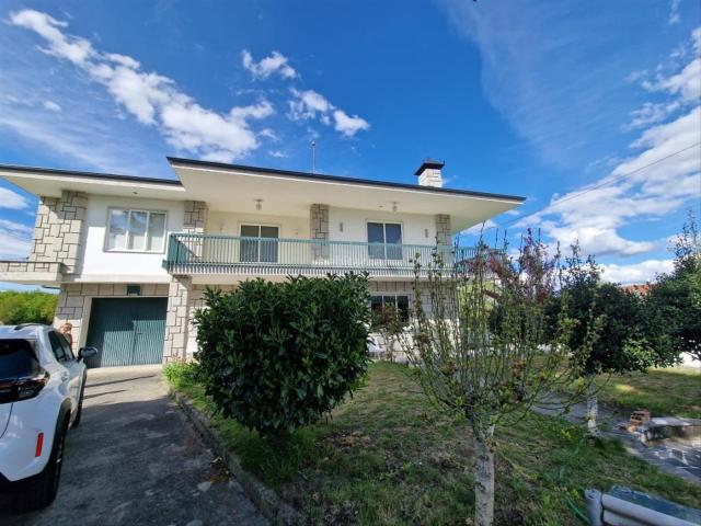 Casa en venta en Sandiás