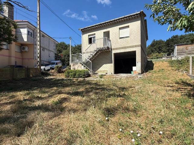 Casa en venta en Sandiás