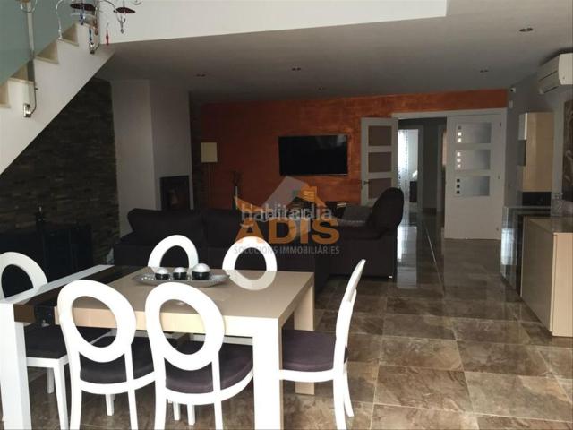 Casa en venta en Sant Boi De Llobregat, Barri Centre