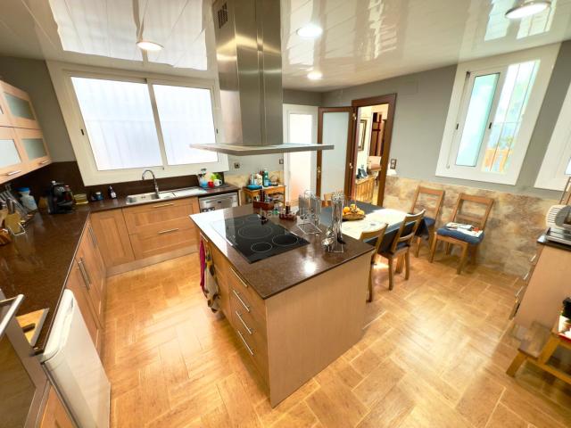 Casa en venta en Sant Boi De Llobregat, Barri Centre