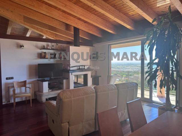 Casa en venta en Camps Blancs, Sant Boi De Llobregat