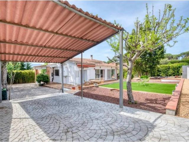 Casa en venta en Baix Empordà, Catalunya