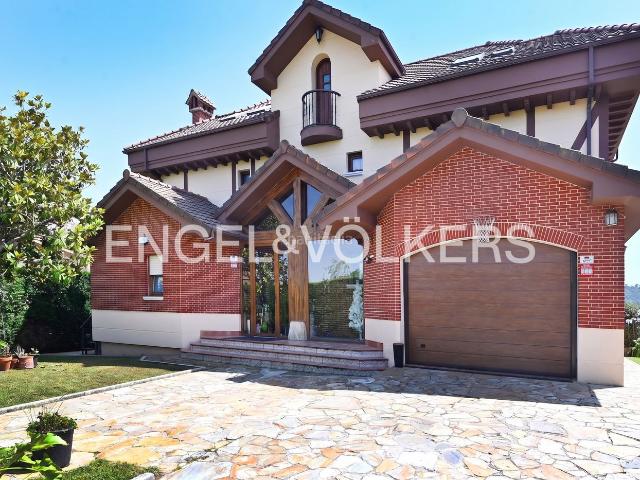 Casa en venta en Bezana, Santa Cruz De Bezana