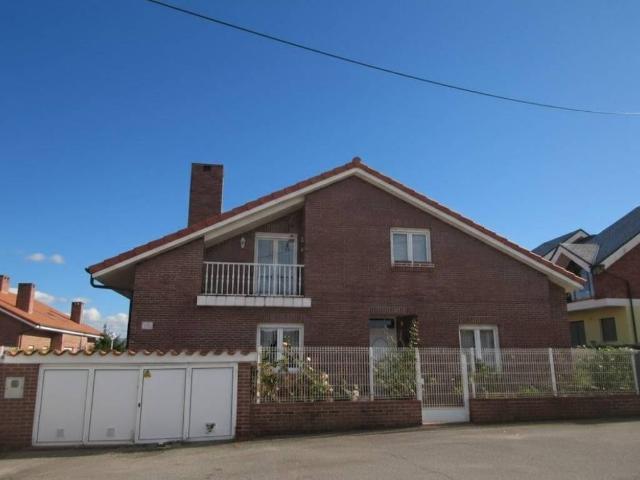 Casa en venta en Argomilla, Santa María De Cayón