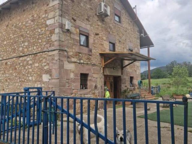 Casa en venta en Santa María De Cayón, Cantabria