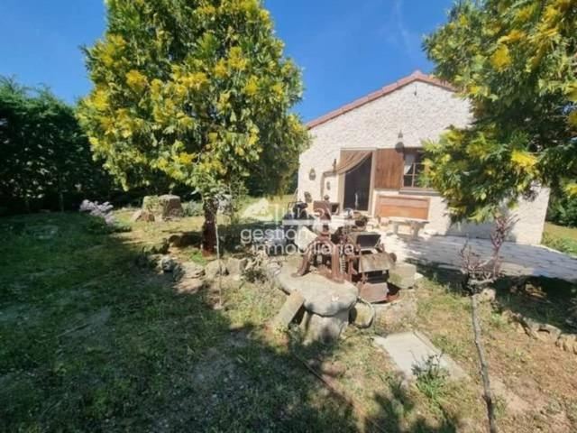 Casa en venta en Santa María La Real De Nieva