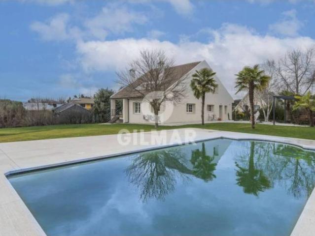 Casa en venta en Santa Marta De Tormes, Castilla y León