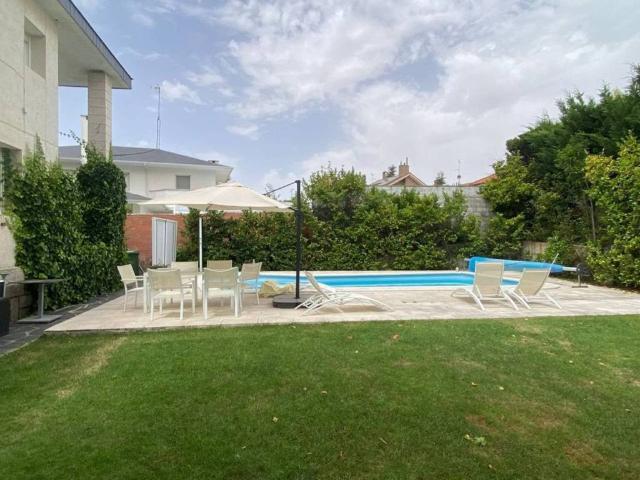 Casa en venta en Santa Marta De Tormes, Salamanca