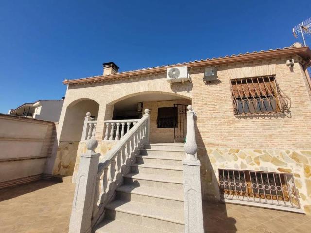 Casa en venta en Santa Olalla