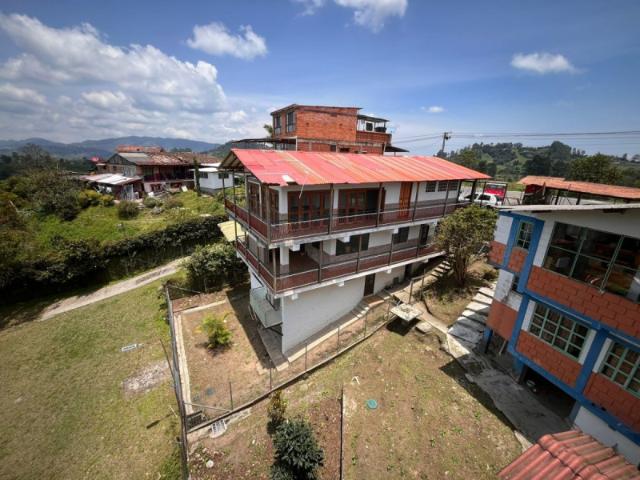 Casa En Venta En Santa Rosa De Cabal En Vereda La Leona V302261