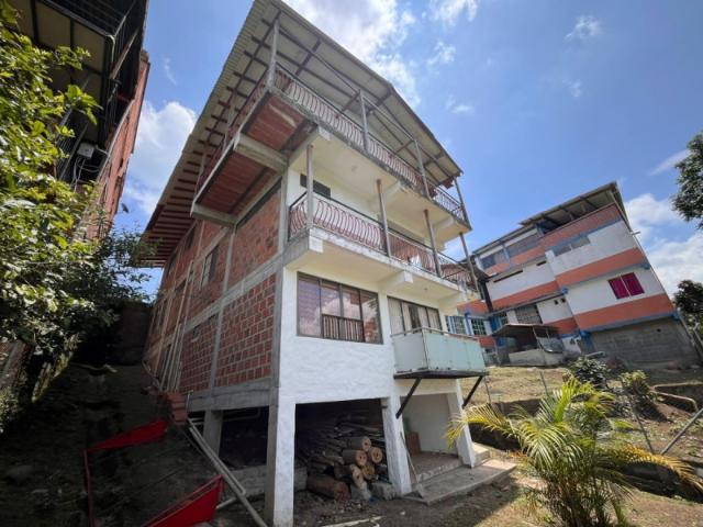 Casa En Venta En Santa Rosa De Cabal En Vereda La Leona V302261